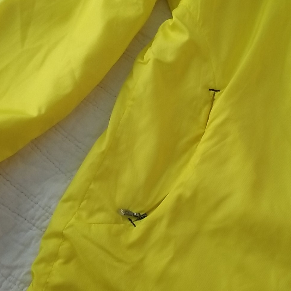 Running Jacket - Picture 4 of 8